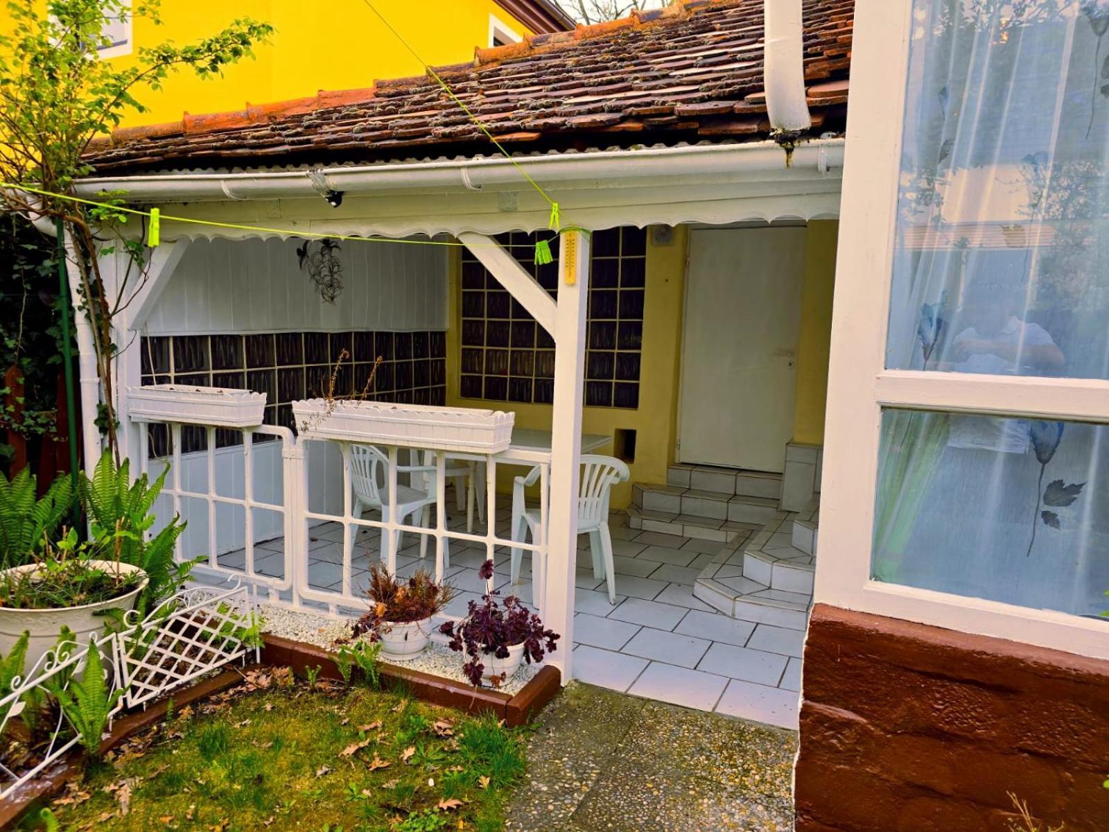 B&R Ferienhaus In Der Naehe Des Flughafens Nürnberg Exterior foto